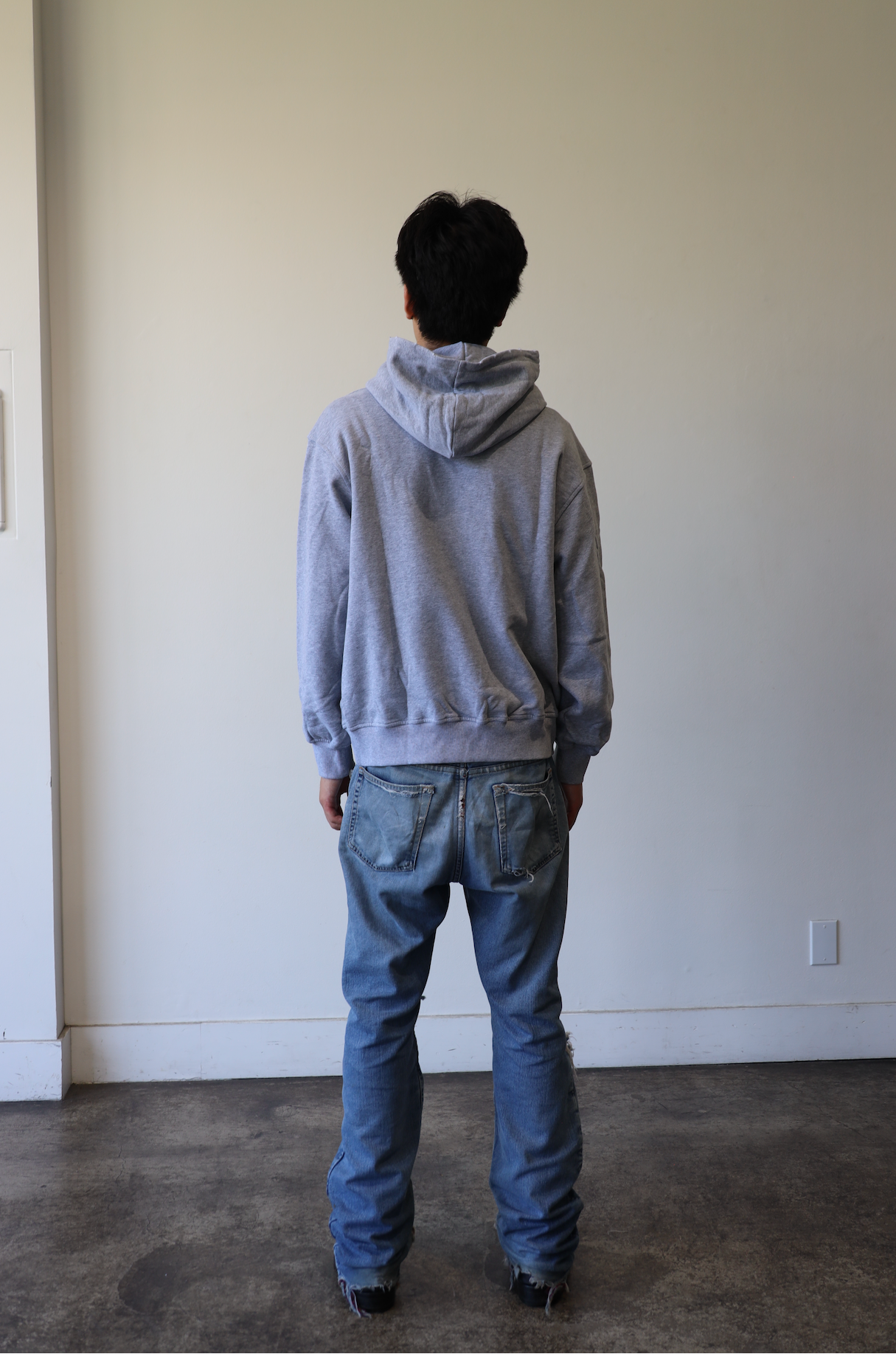HEATHER GRAY SKULL HOODIE