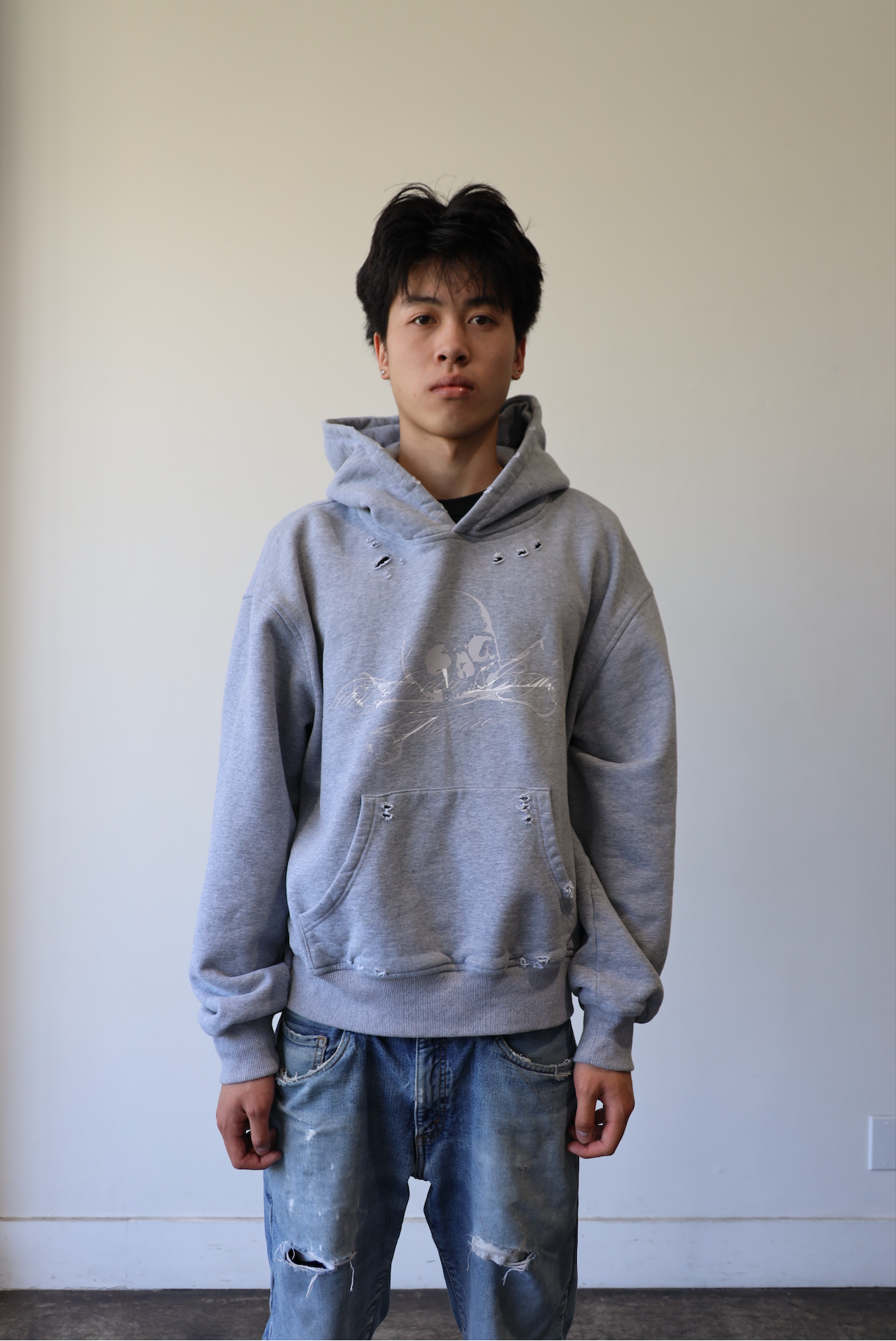 HEATHER GRAY SKULL HOODIE